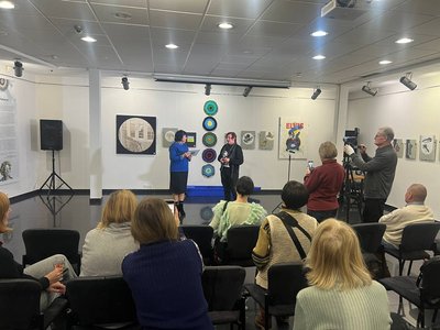 У Вінниці відкрили виставку в рамках проєкту "Херсон: визволення пам’яті" У Вінниці відкрили виставку в рамках проєкту "Херсон: визволення пам’яті"