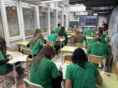 У метрошколі долучилися до написання радіодиктанту У метрошколі долучилися до написання радіодиктанту