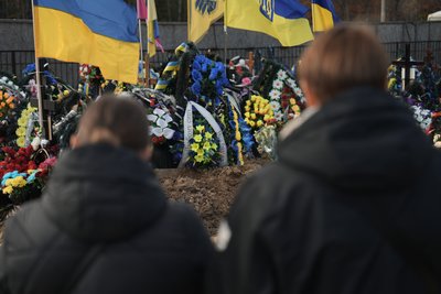 “Він вийшов з дуже важкого оточення”: у Сумах попрощалися з захисником Олексієм Николенком “Він вийшов з дуже важкого оточення”: у Сумах попрощалися з захисником Олексієм Николенком