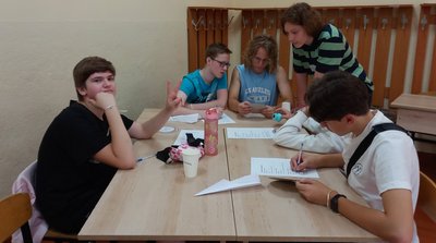 В Ужгороді близько 200 дітей беруть участь у денному таборі В Ужгороді близько 200 дітей беруть участь у денному таборі