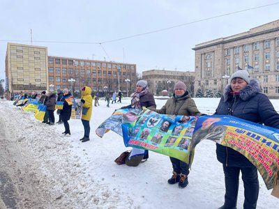 У Черкасах відбулася акція "Не мовчи — полон вбиває" У Черкасах відбулася акція "Не мовчи — полон вбиває"