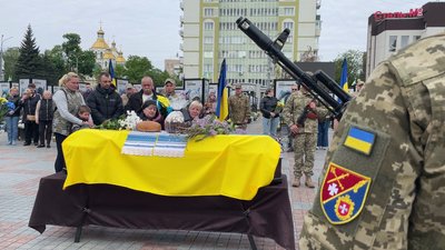 З військовим Романом Галаном попрощалися у Рівному З військовим Романом Галаном попрощалися у Рівному