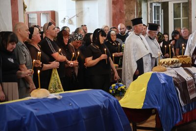 У Луцьку попрощалися з двома захисниками, які полягли в боях в Курській області