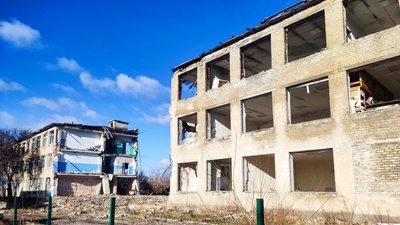 пошкоджені будівлі село Сергіївка Удачненська громада Донецька область 18 грудня 2024 рік пошкоджені будівлі село Сергіївка Удачненська громада Донецька область 18 грудня 2024 рік