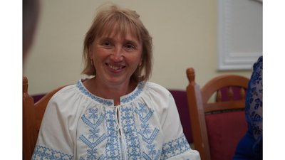 Чотирнадцять жінок з Чернігівщини отримали почесне звання "Мати-героїня" Чотирнадцять жінок з Чернігівщини отримали почесне звання "Мати-героїня"