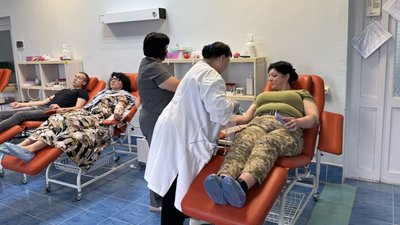 Закарпатські прикордонники долучилися до здачі крові Закарпатські прикордонники долучилися до здачі крові