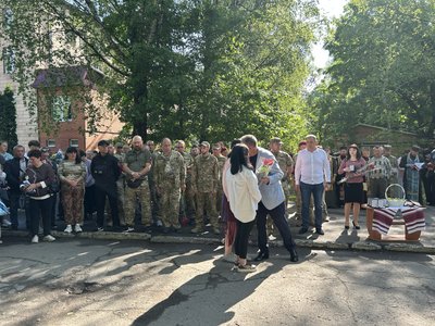 У Монастирищі на Черкащині відбулися урочистості до Дня Героїв У Монастирищі на Черкащині відбулися урочистості до Дня Героїв