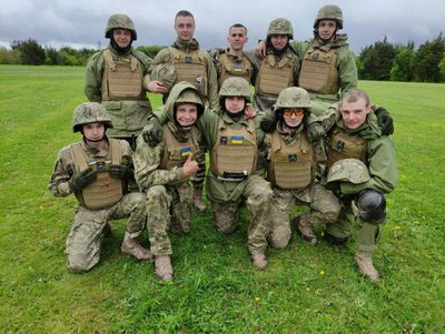 "Війна – це зовсім інший вимір": історія військового добровольця з Хмельницького "Війна – це зовсім інший вимір": історія військового добровольця з Хмельницького