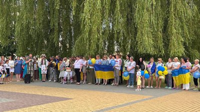 "Те, що я зараз стою перед вами, — це диво", — прикордонник з Житомирщини був у російському полоні понад три роки