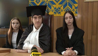 суд над тероризмом, у тернопільському ліцеї провели урок правосуддя суд над тероризмом, у тернопільському ліцеї провели урок правосуддя