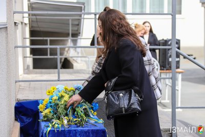 На Одещині відкрили меморіальну дошку на честь загиблого 22-річного військового На Одещині відкрили меморіальну дошку на честь загиблого 22-річного військового