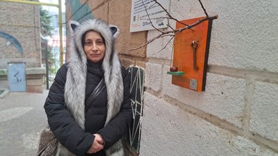 інсталяція переселенка авторка артпроєкту Олена Ястребова Дніпро інсталяція переселенка авторка артпроєкту Олена Ястребова Дніпро