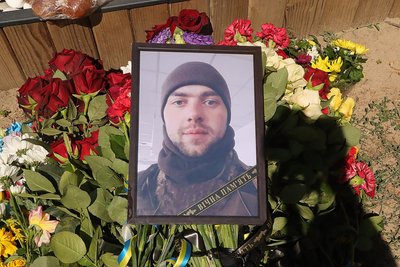 Загинув, рятуючи товариша. В Охтирці попрощалися з Віталієм Наливайком Загинув, рятуючи товариша. В Охтирці попрощалися з Віталієм Наливайком