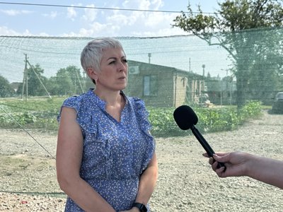 "Їхали голі і босі – без нічого": як село на Сумщині приймає переселенців з прикордоння "Їхали голі і босі – без нічого": як село на Сумщині приймає переселенців з прикордоння