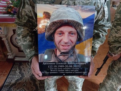 у Хмельницькому попрощались з двома захисниками у Хмельницькому попрощались з двома захисниками