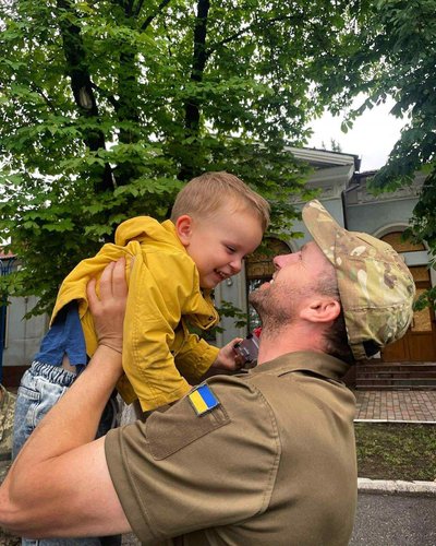 Могила без тіла: історія вчителя із Черкащини, який став героєм Могила без тіла: історія вчителя із Черкащини, який став героєм