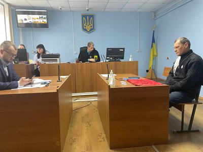 "Стрельнув, що аж вікна задрижали": у справі жителя Кам’янки на Сумщині Віталія Куколя допитували свідка "Стрельнув, що аж вікна задрижали": у справі жителя Кам’янки на Сумщині Віталія Куколя допитували свідка