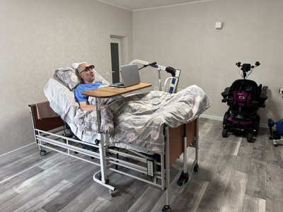 На Полтавщині чоловік із повним парезом кінцівок шукає роботу через соцмережі На Полтавщині чоловік із повним парезом кінцівок шукає роботу через соцмережі