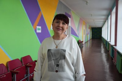 "Викидують як кошенят". У Сумах батьки виступають проти можливого закриття школи "Викидують як кошенят". У Сумах батьки виступають проти можливого закриття школи