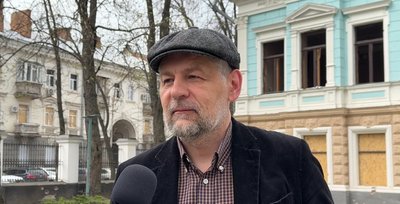 “Несучі стіни садиби удар витримали”: як садиба Сумовських у Сумах витримала обстріли в 1943 та 2025 “Несучі стіни садиби удар витримали”: як садиба Сумовських у Сумах витримала обстріли в 1943 та 2025