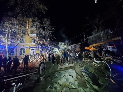 Прийняти смерть допоміг час. Волонтер згадує розбір завалів у Краматорську Прийняти смерть допоміг час. Волонтер згадує розбір завалів у Краматорську