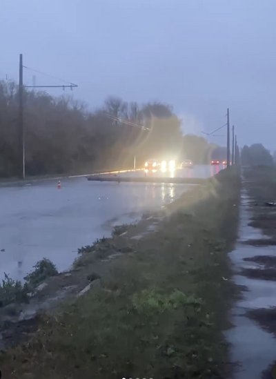 Водія викинуло з автівки: у Черкасах сталася автомобільна аварія Водія викинуло з автівки: у Черкасах сталася автомобільна аварія