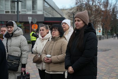 "Це наш біль, який тут відображатиметься". У центрі Сум запрацював термінал з інформацією про зниклих безвісти "Це наш біль, який тут відображатиметься". У центрі Сум запрацював термінал з інформацією про зниклих безвісти