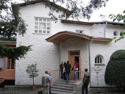 "Rus restovatsiyası": işğal etilgen Qırımda mimariy abideler nasıl yoq etile "Rus restovatsiyası": işğal etilgen Qırımda mimariy abideler nasıl yoq etile
