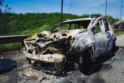 FPV-дрон влучив в автівку поліції на окружні у Харкові