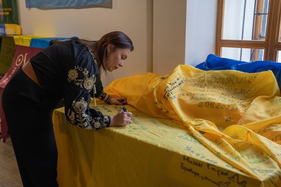У Сумах відкрилась виставка "Народжені війною" У Сумах відкрилась виставка "Народжені війною"