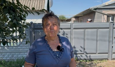 "Погане діло, усе розбито" — жителі прифронтової Межової на Дніпропетровщині про руйнування через щоденні атаки РФ "Погане діло, усе розбито" — жителі прифронтової Межової на Дніпропетровщині про руйнування через щоденні атаки РФ