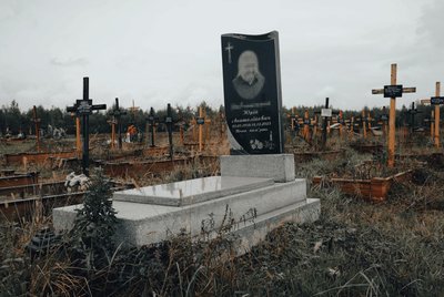Могила, цвинтар, кладовище, Чукалівка, безрідні, поховання, смерть, надгробок Могила, цвинтар, кладовище, Чукалівка, безрідні, поховання, смерть, надгробок