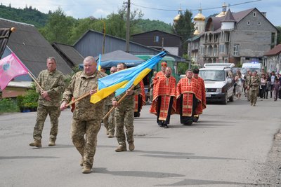 На Закарпатті попрощалися з полеглим захисником Олегом Шанком На Закарпатті попрощалися з полеглим захисником Олегом Шанком