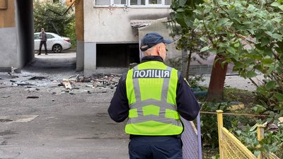 На місці атаки працюють правоохоронці, 24 вересня 2026 року, Хмельницький На місці атаки працюють правоохоронці, 24 вересня 2026 року, Хмельницький