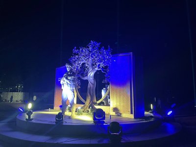 У Черкасах до Дня Незалежності підсвітили меморіали на площі Слави У Черкасах до Дня Незалежності підсвітили меморіали на площі Слави