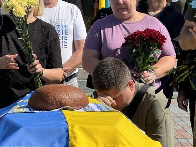 Попрощалися з військовим Ігорем Кондратюком у Рівному Попрощалися з військовим Ігорем Кондратюком у Рівному