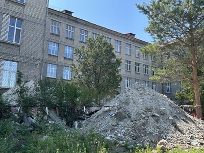 "Усе розвалено": у Кременчуці понад рік не можуть завершити реконструкцію спортивного ліцею "Усе розвалено": у Кременчуці понад рік не можуть завершити реконструкцію спортивного ліцею