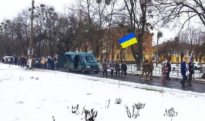 У місті на Черкащині попрощались з військовослужбовцем У місті на Черкащині попрощались з військовослужбовцем