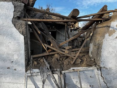 Атака на передмістя Дніпра: російський БпЛА влучив у приватний будинок Атака на передмістя Дніпра: російський БпЛА влучив у приватний будинок