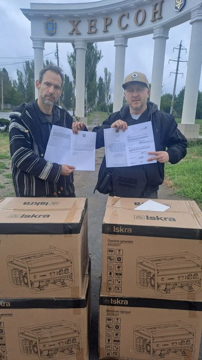 "Ви не самі": волонтер зі Словенії привіз до України гуманітарний вантаж "Ви не самі": волонтер зі Словенії привіз до України гуманітарний вантаж
