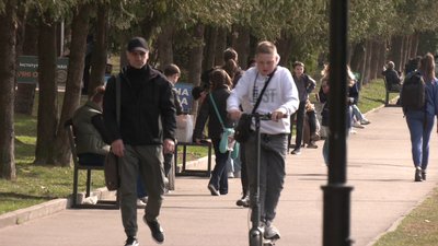 Заборонили рух електротранспорту в пішохідних зонах Рівного. Що про це кажуть рівняни Заборонили рух електротранспорту в пішохідних зонах Рівного. Що про це кажуть рівняни