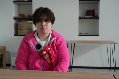 "Сидиш, п’єш чай і слухаєш, як щось пролітає над тобою". Історії евакуйованих до центру соцадаптації у Дніпрі "Сидиш, п’єш чай і слухаєш, як щось пролітає над тобою". Історії евакуйованих до центру соцадаптації у Дніпрі