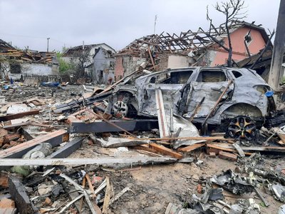"Він лежить у вікні, його ще не забрали звідти": Російська атака на Хмельниччину 25 травня "Він лежить у вікні, його ще не забрали звідти": Російська атака на Хмельниччину 25 травня