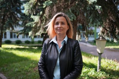 "Ціни нестабільні". Скільки коштує перша городина у Сумах та коли чекати здешевлення