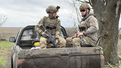 Військовослужбовці 30-ї окремої механізованої бригади Владислав та Вадим Донецька область Військовослужбовці 30-ї окремої механізованої бригади Владислав та Вадим Донецька область