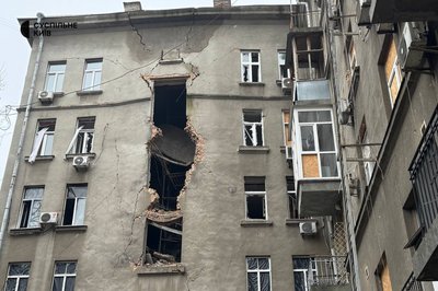 Будинок на Банковій через рік після обстрілу Будинок на Банковій через рік після обстрілу