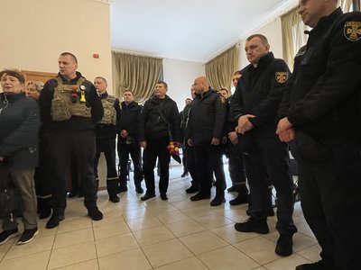 У Херсоні попрощались з Олексієм Кондаком, який загинув під час обстрілу Центрального ринку У Херсоні попрощались з Олексієм Кондаком, який загинув під час обстрілу Центрального ринку