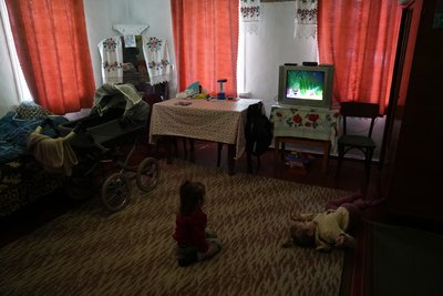 "Нас всі люди прийняли тепло": як на Сумщині шукають житло переселенцям "Нас всі люди прийняли тепло": як на Сумщині шукають житло переселенцям