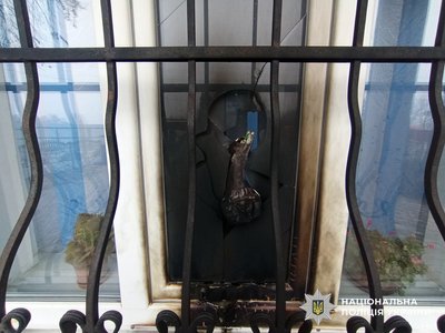 Жителя Житомирщини засудили до 8 років ув’язнення за підпал приміщення Чижівської сільської ради Жителя Житомирщини засудили до 8 років ув’язнення за підпал приміщення Чижівської сільської ради