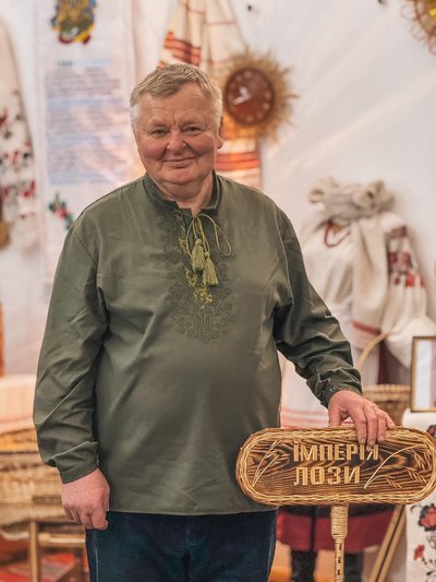 "Першою оцінює роботи дружина": у замку на Рівненщині діє виставка виробів з лози "Першою оцінює роботи дружина": у замку на Рівненщині діє виставка виробів з лози